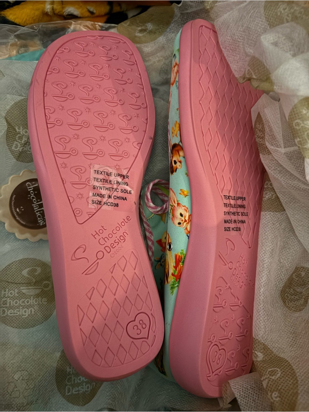 NWT Hot Chocolate Design Kitschy Friends Mary Jane Shoes Sz 8 - Picture 2 of 4